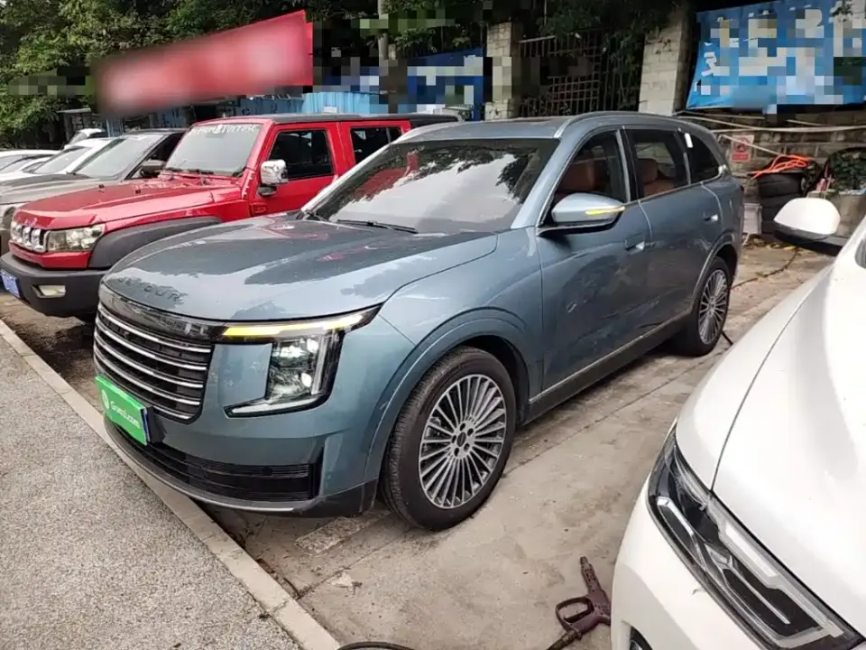 Jetour X70L 2.0T Automatic Flagship 7-Seater 2025