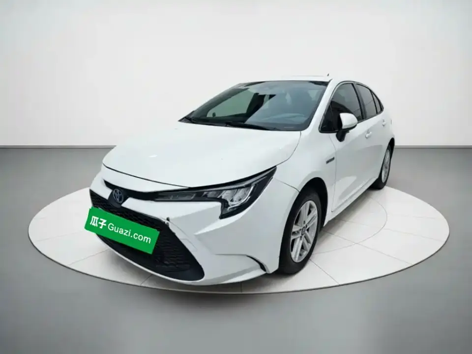 Toyota Levin Dual Engine 1.8H E-CVT Leading Edition 2022