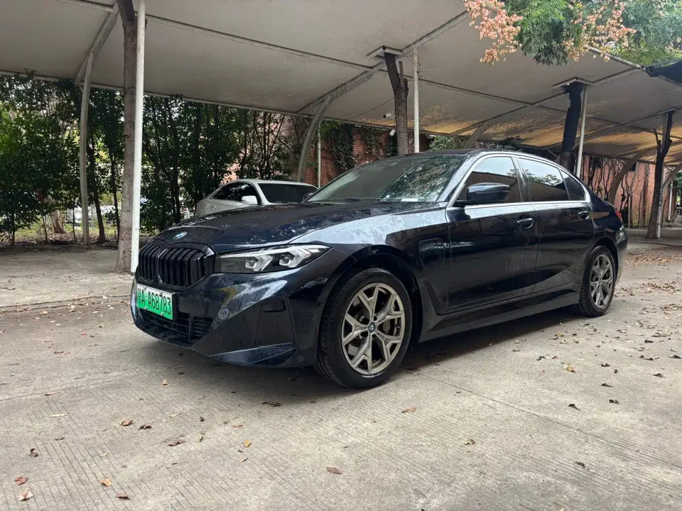 BMW i3 eDrive 35 L 2024