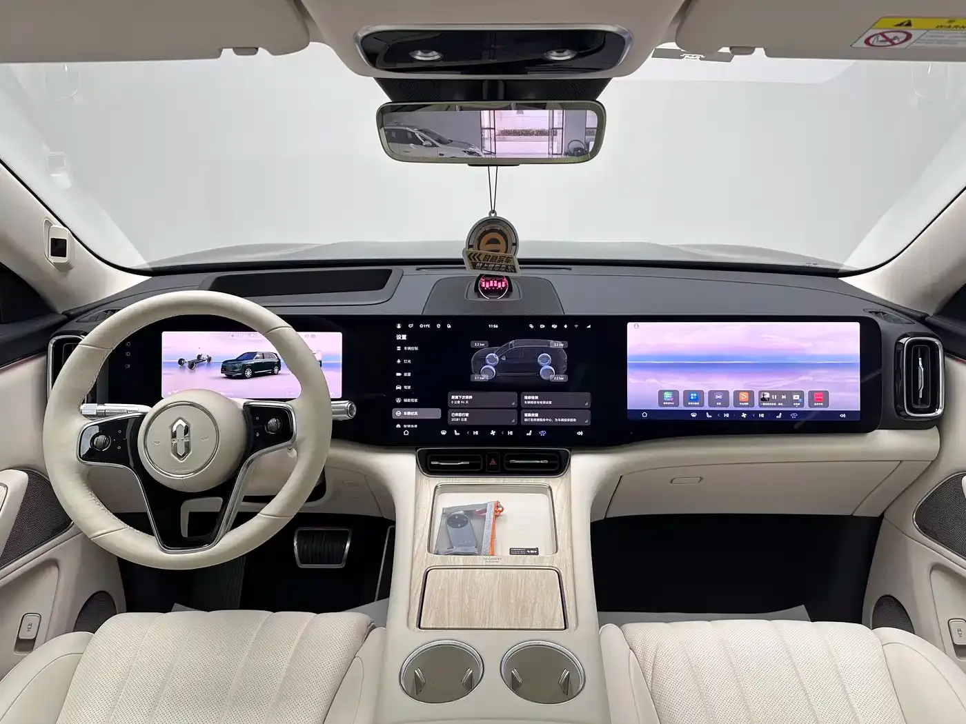 AITO Wenjie AITO M8 Model Extended Range Max+ Edition 53.4kWh 6-Seater 2025 — фото 13