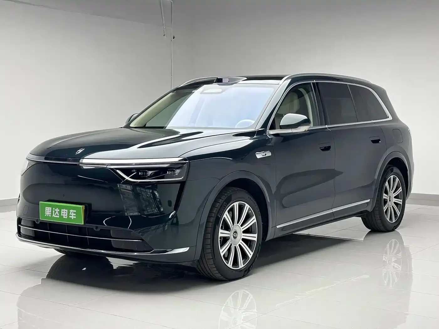 AITO Wenjie AITO M8 Model Extended Range Max+ Edition 53.4kWh 6-Seater 2025