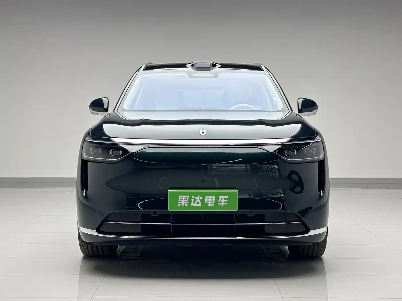 AITO Wenjie AITO M8 Model Extended Range Max+ Edition 53.4kWh 6-Seater 2025 — фото 2