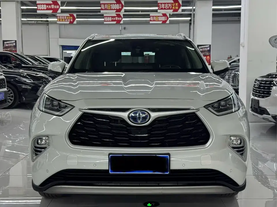 Toyota Highlander 2.5L Smart Hybrid Dual Engine AWD Premium 7-Seater 2023