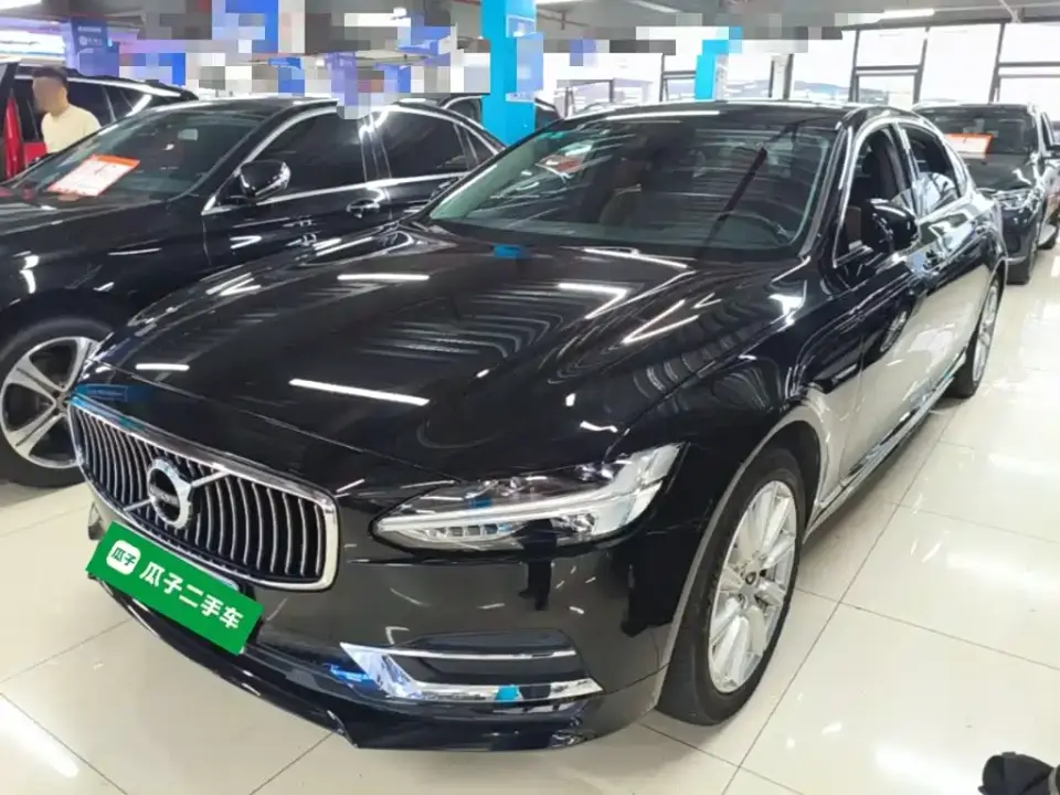 Volvo S90 T5 Momentum Luxury Edition 2020