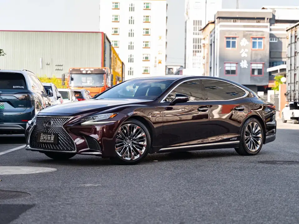 Lexus LS 500h Executive Edition China VI 2019