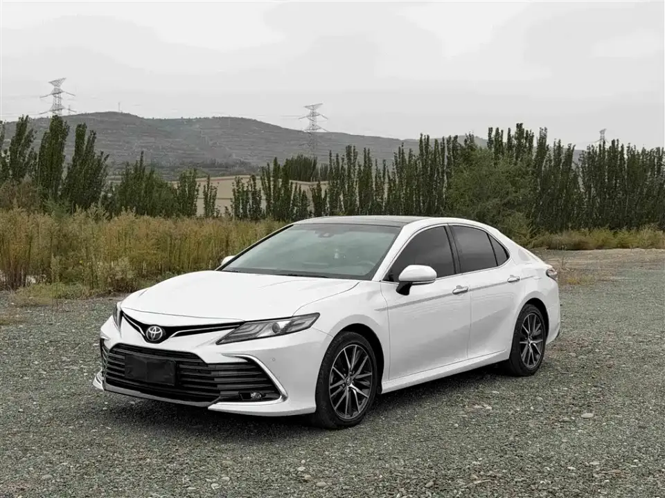 Toyota Camry 2.5G Luxury Edition 2022