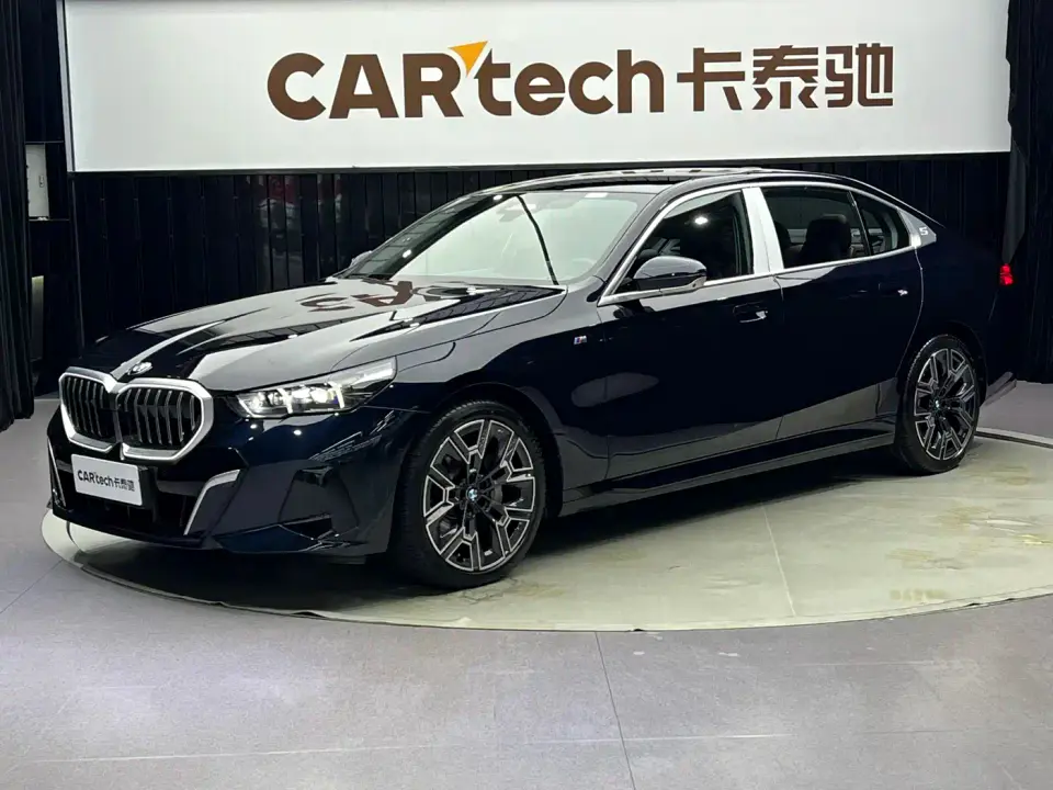 BMW 5 Series 530Li Premium M Sport Package 2025