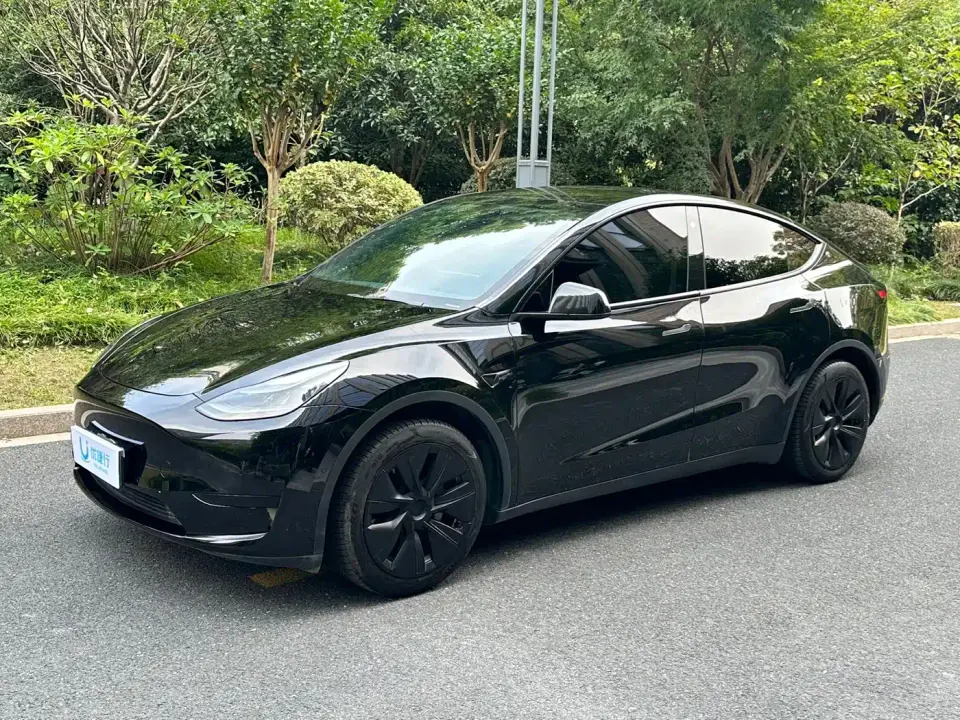 Tesla Model Y Facelift Rear-Wheel Drive Version 2023