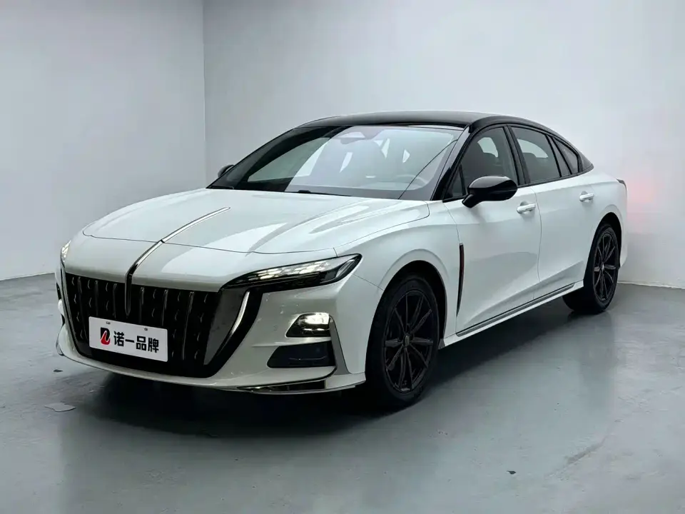 Hongqi H6 Model 2.0T Fashion Edition 2025