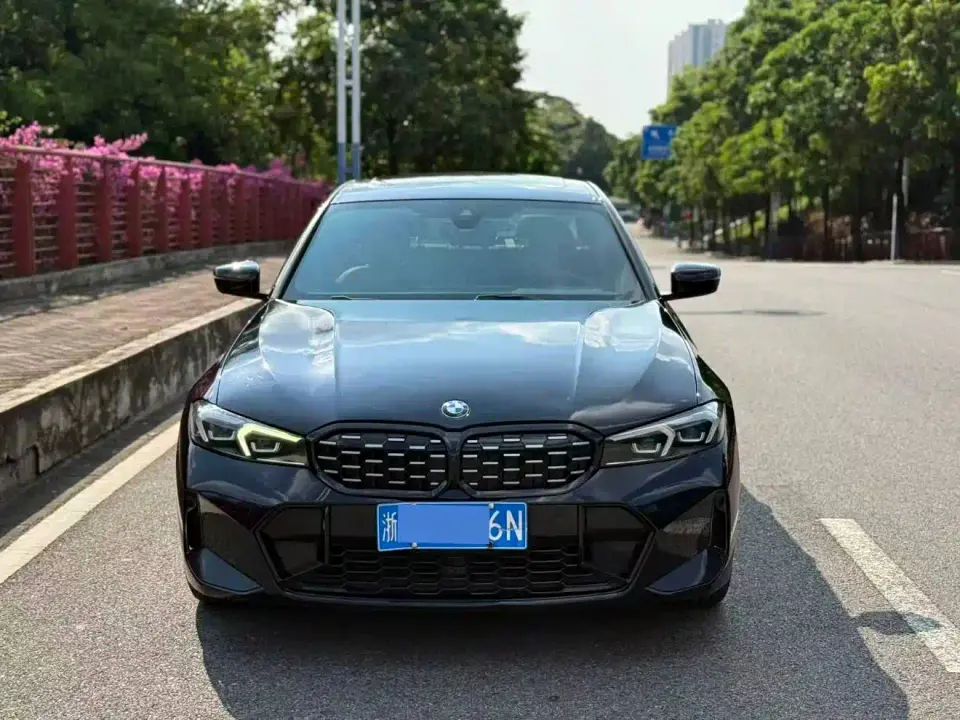 BMW 3 Series 325i M Sport Shadowline Package 2024