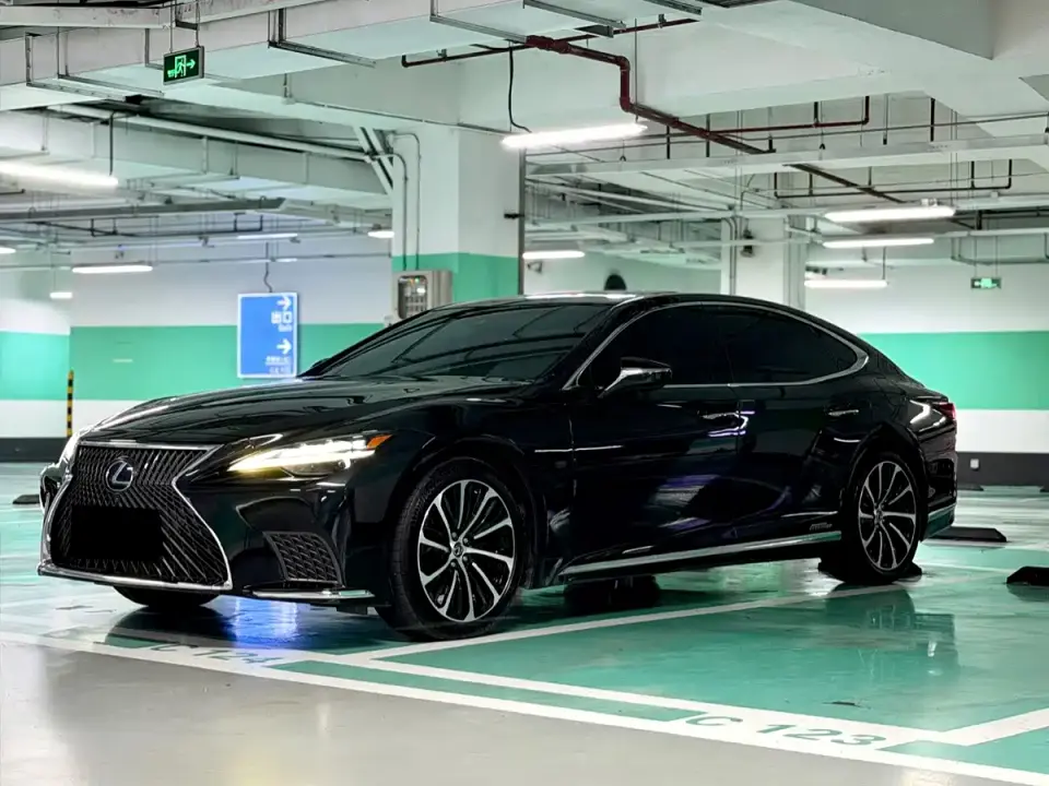 Lexus LS 500h Excellence Edition 2022