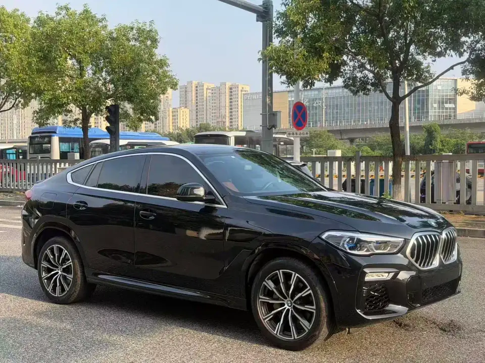 BMW X6 xDrive40i M Sport Package 2021