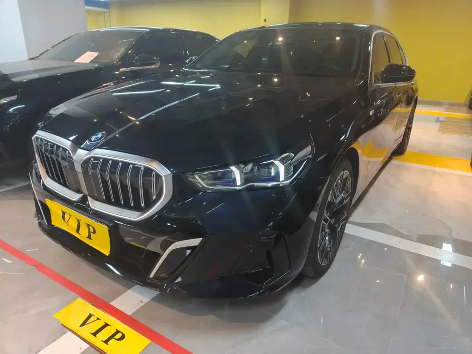 BMW 5 Series 530Li Premium M Sport Package 2025