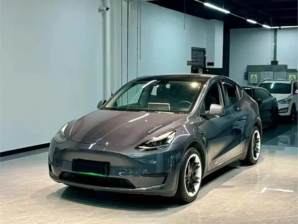 Tesla Model Y Facelift Rear-Wheel Drive Version 2023