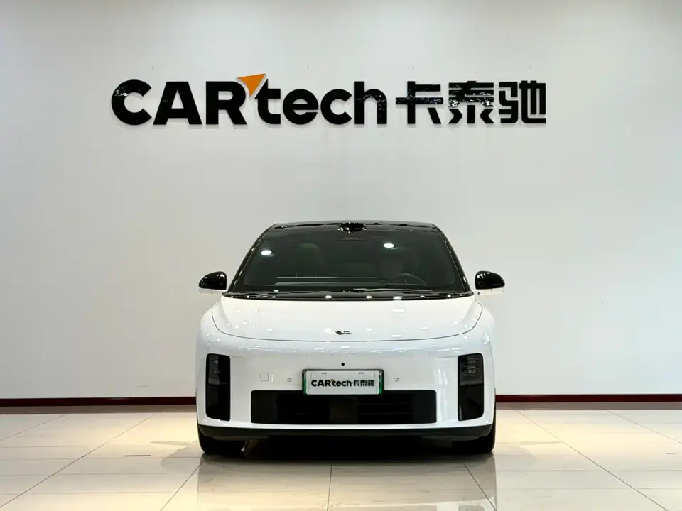 Li Auto i6 4WD Base Model 2026