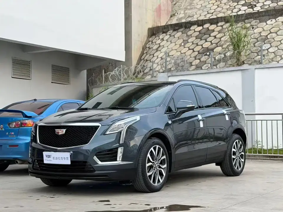 Cadillac XT5 2.0T AWD Luxury (Hummingbird Edition) 2024