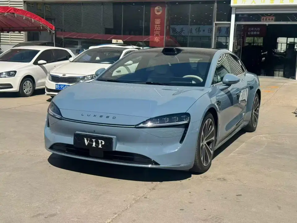 Zhijie S7 855km Max 2025
