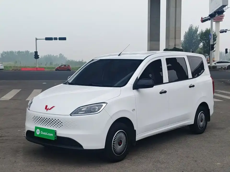 Wuling Motors Wuling Hongguang New Energy Model Range Extender Hybrid 50KM Standard 2025