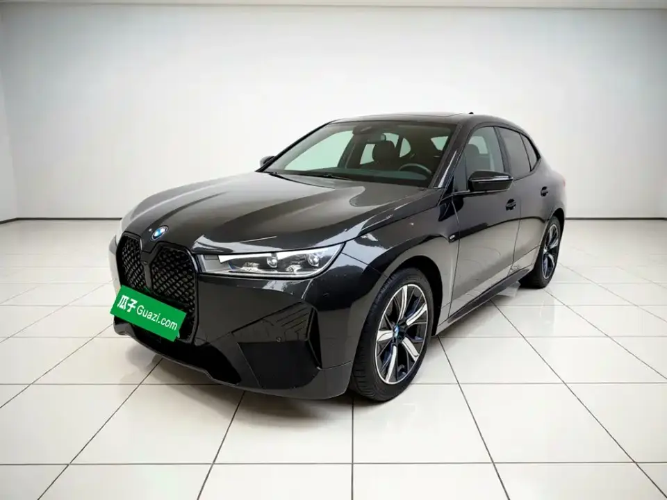 BMW iX Facelift xDrive40 2023