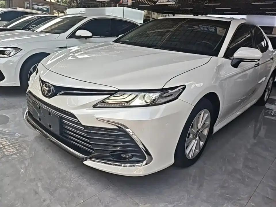 Toyota Camry 2.0G Luxury Edition 2021