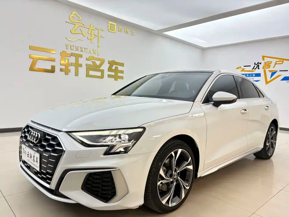 Audi A3 Facelift A3L Limousine 35 TFSI Luxury Sport 2024