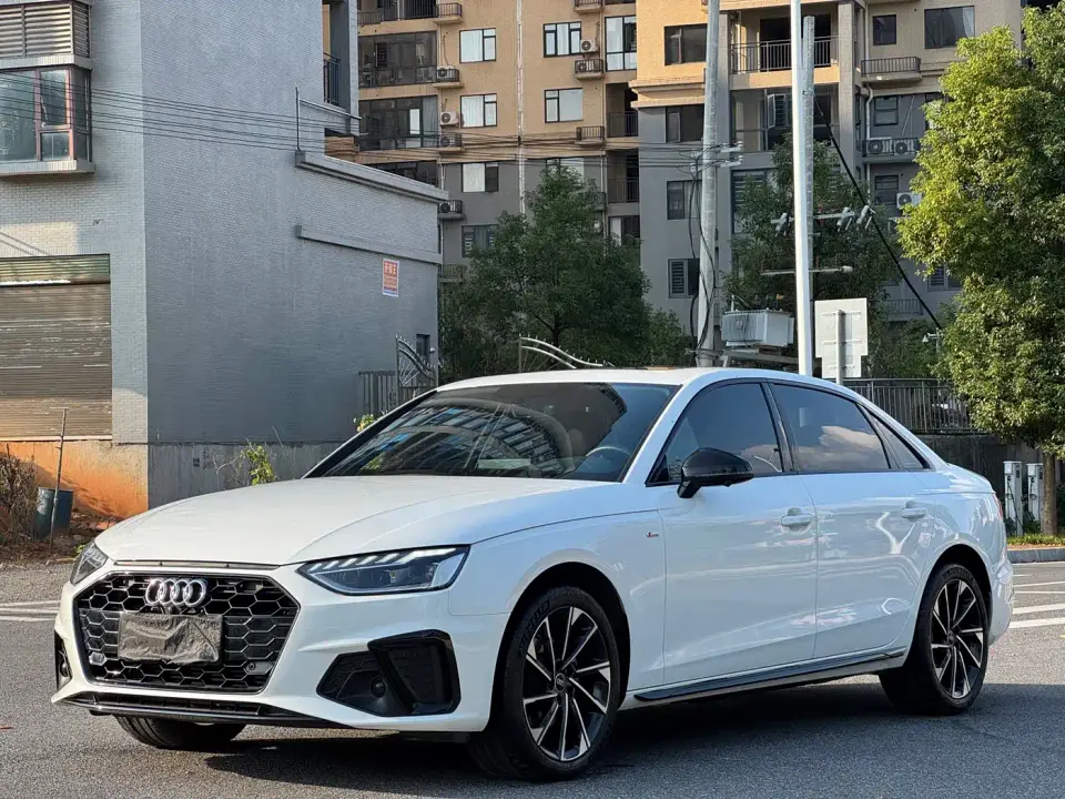 Audi A4L 40 TFSI Fashion Dynamic 2023