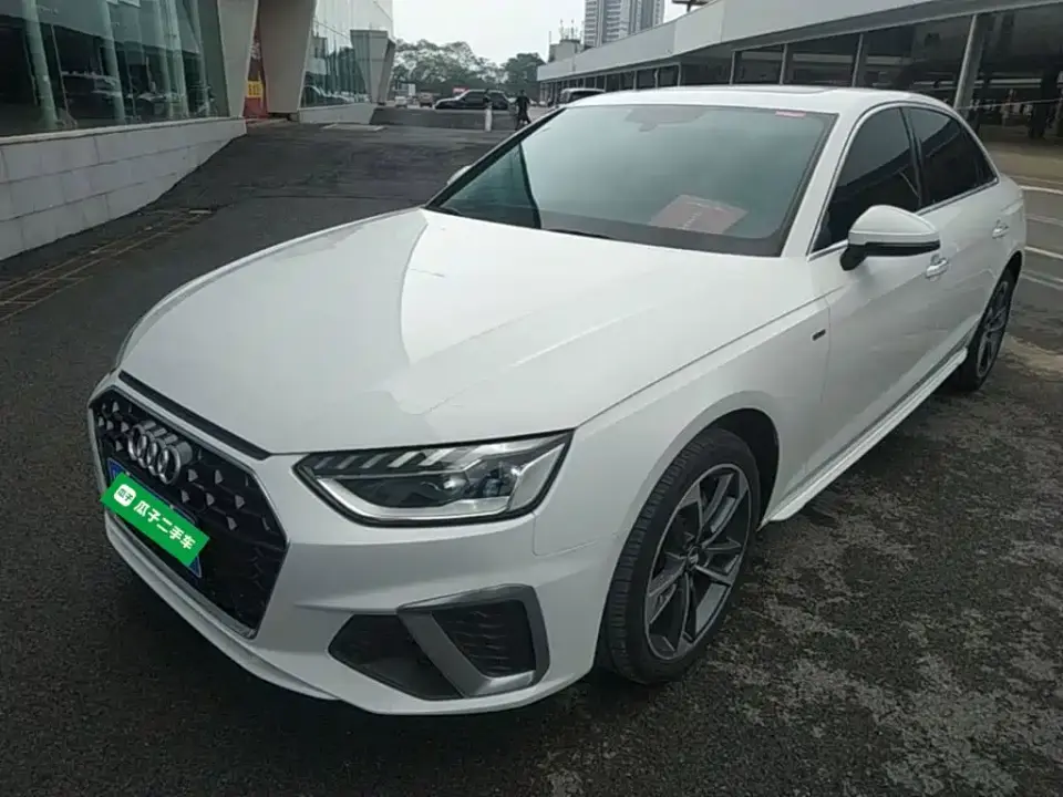 Audi A4L 40 TFSI Fashion Dynamic 2022