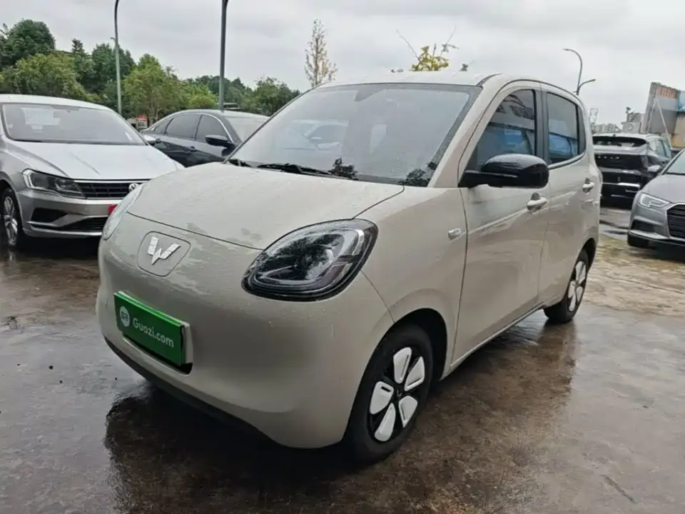 Wuling Motors Hongguang MINIEV 4-Door Advanced 2025