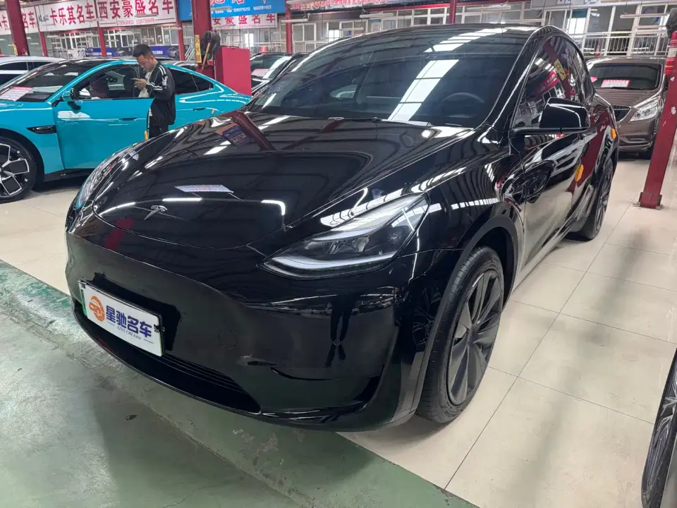 Tesla Model Y Rear-Wheel Drive Edition 2023