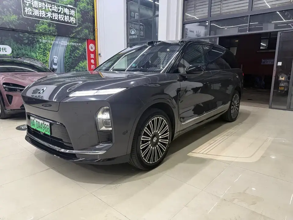 NIO ES8 Model 6-Seat Executive Luxury Edition 2025