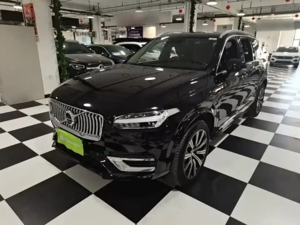 Volvo XC90 Facelift T6 Momentum Luxury 7-Seater 2020