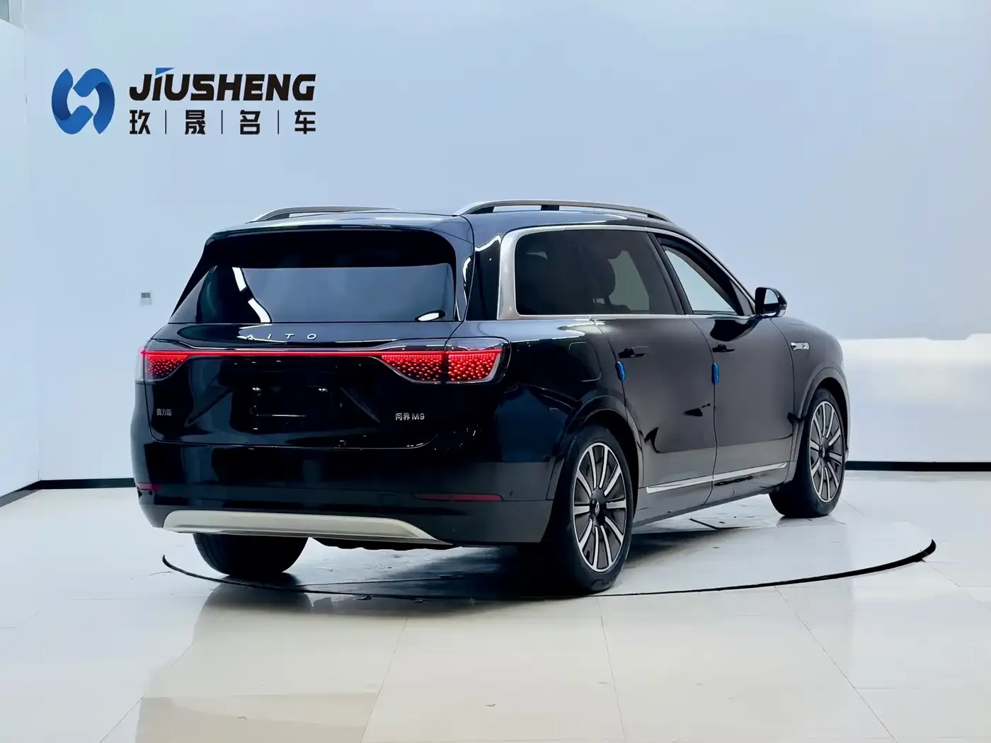 AITO Wenjie AITO M9 Range Extender Max 52kWh 6-seater 2025 — фото 6
