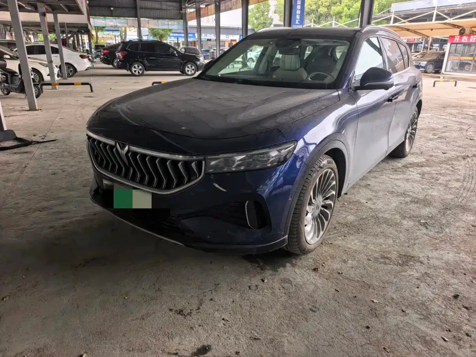 Voyah Auto VOYAH FREE AWD Standard Range Extender Exclusive Luxury Package 2022