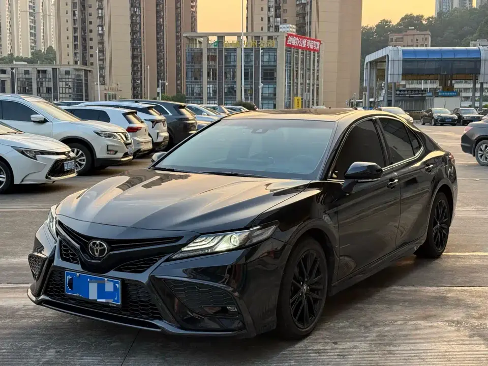 Toyota Camry 2.5S Knight Edition 2022