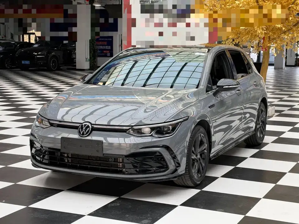 Volkswagen Golf Model 280TSI DSG R-Line 2024
