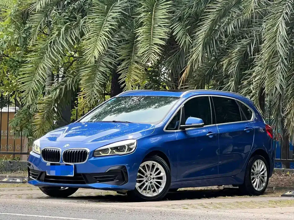 BMW 2 Series Touring 218i Luxury Line 2019