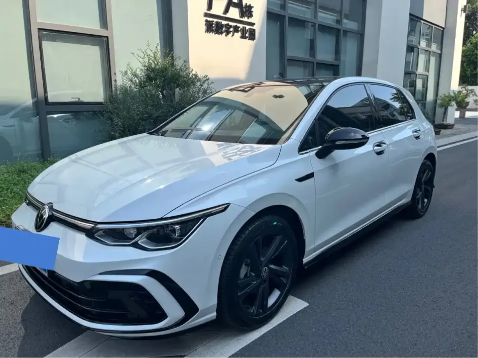 Volkswagen Golf Model 280TSI DSG R-Line 2023