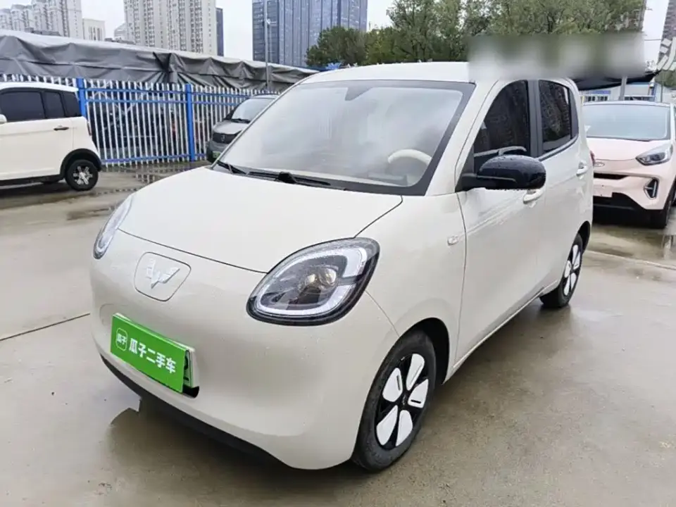 Wuling Motors Hongguang MINIEV 4-Door Advanced 2025