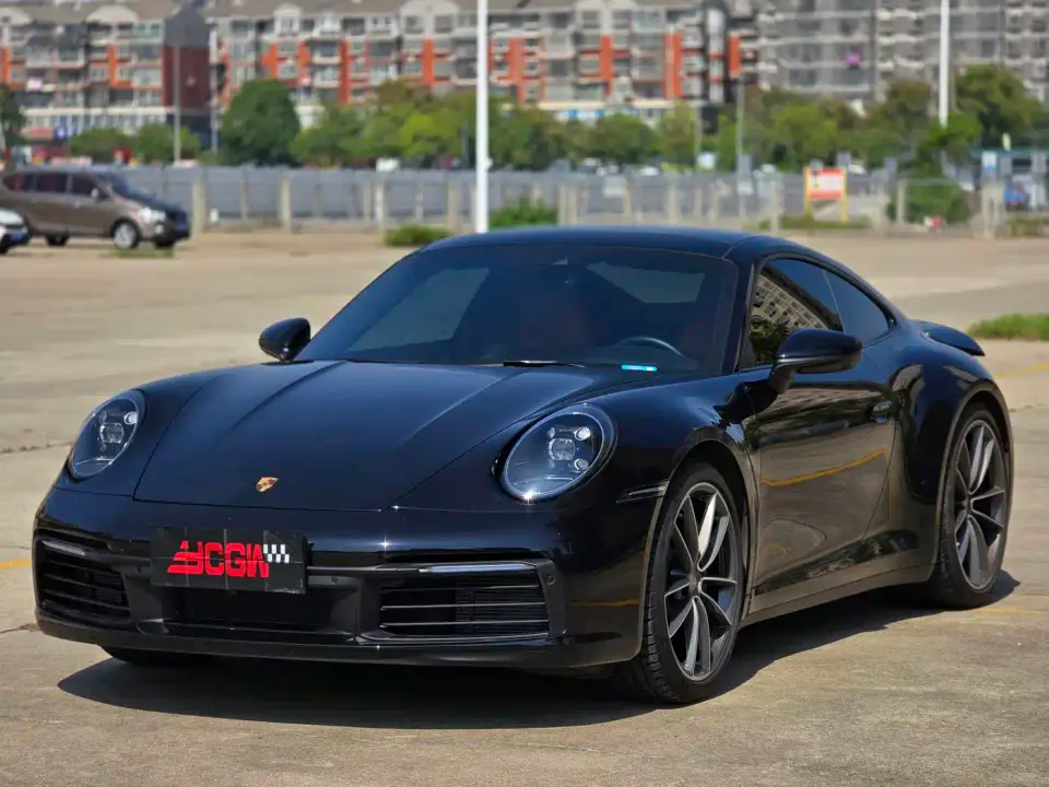 Porsche 911 Carrera 3.0T 2024