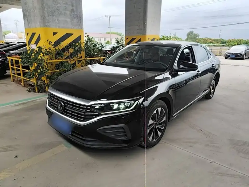 Volkswagen Passat Outstanding 280TSI Business Edition 2025