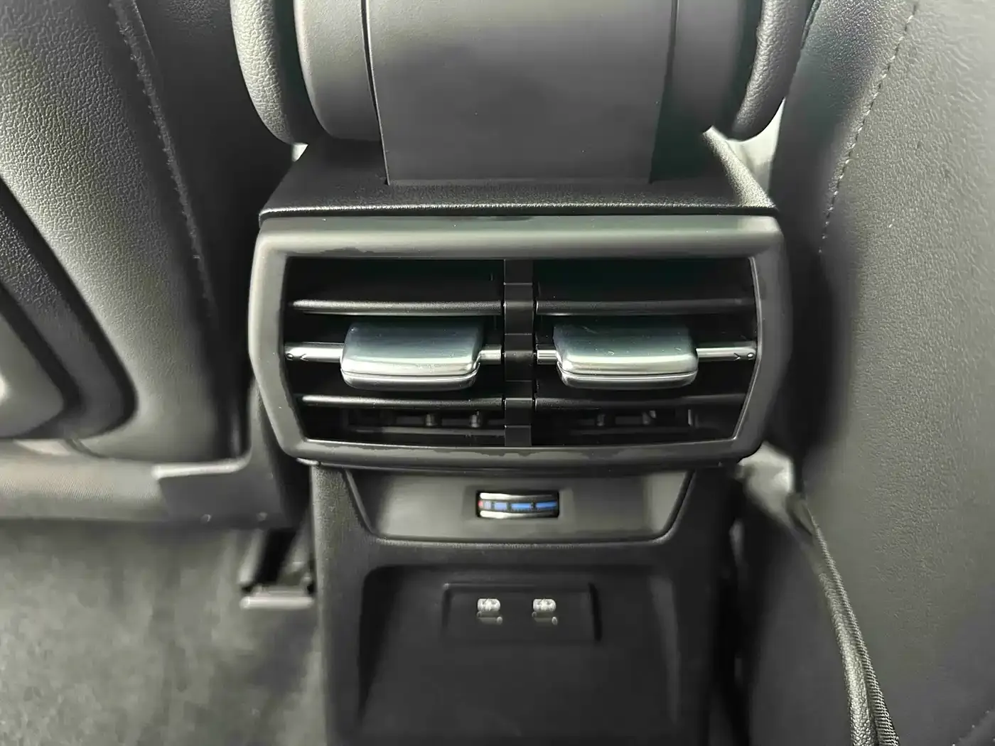 Audi A3 A3L Limousine 35 TFSI Luxury Sport 2023 — фото 13