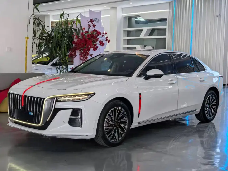 Hongqi H5 2.0T Automatic Smart Connect Flag Leader Edition 2024