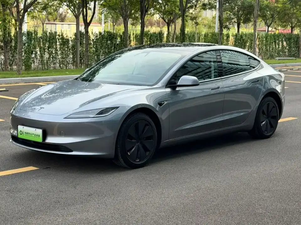 Tesla Model 3 Model Year Facelift Rear-Wheel Drive 2025