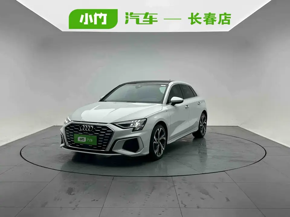 Audi A3 Sportback 35 TFSI Luxury Sport 2022