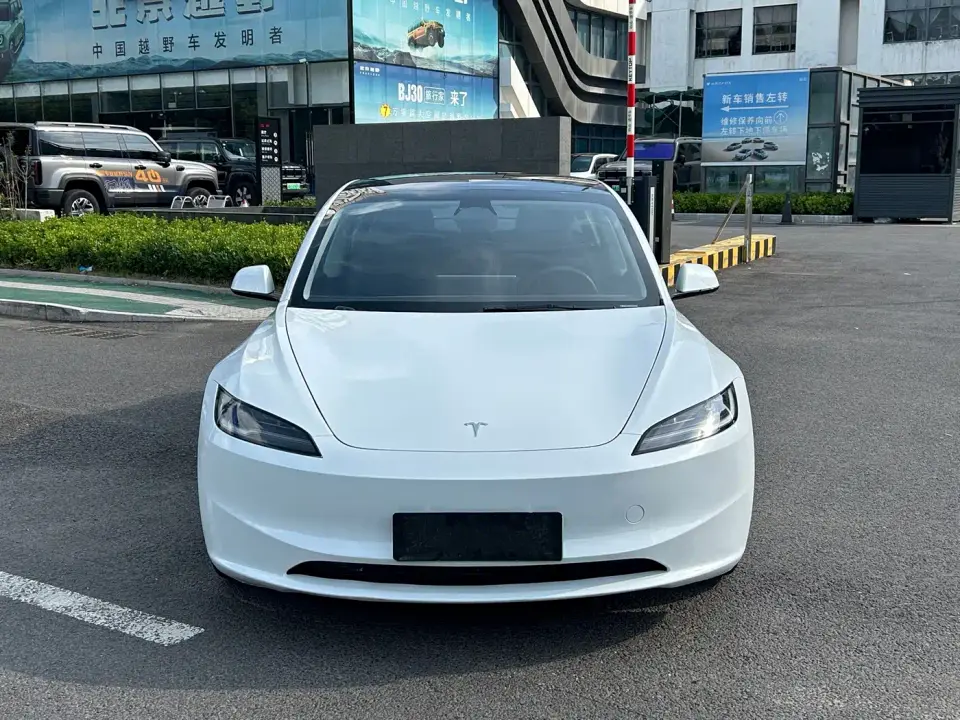 Tesla Model 3 Rear-Wheel Drive 2023