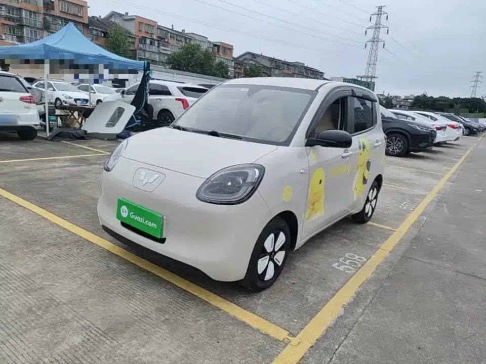 Wuling Motors Hongguang MINIEV 4-Door Advanced 2025
