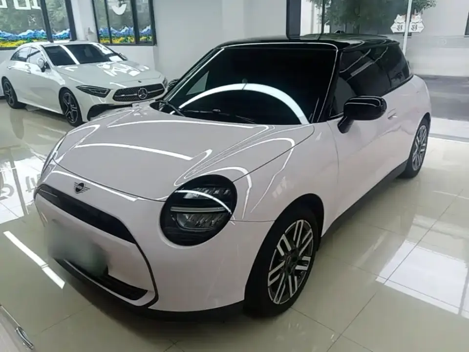 Mini Electric MINI COOPER Facelift 466km COOPER E Classic Trim 2025