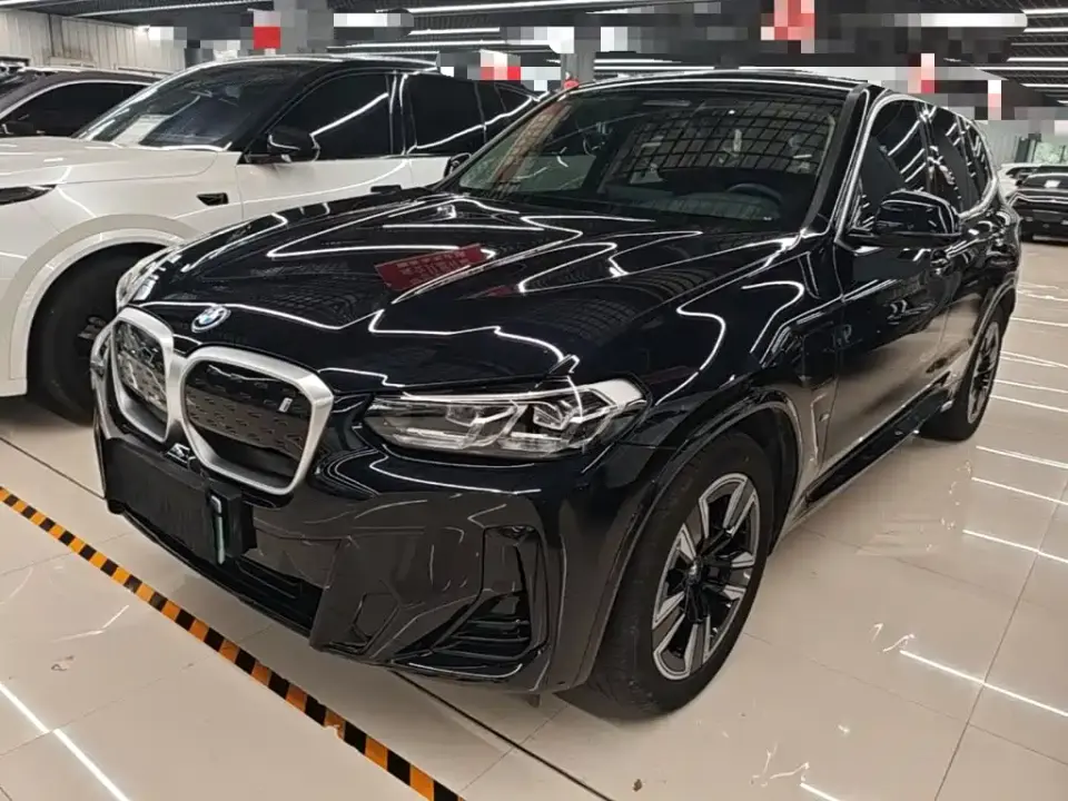 BMW iX3 Leading Edition 2024
