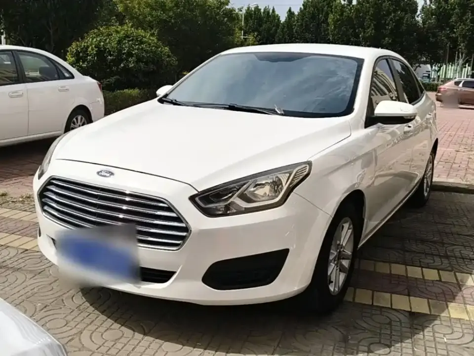 Ford Escort Facelift 1.5L Auto Premium Edition (TPMS) China VI 2019
