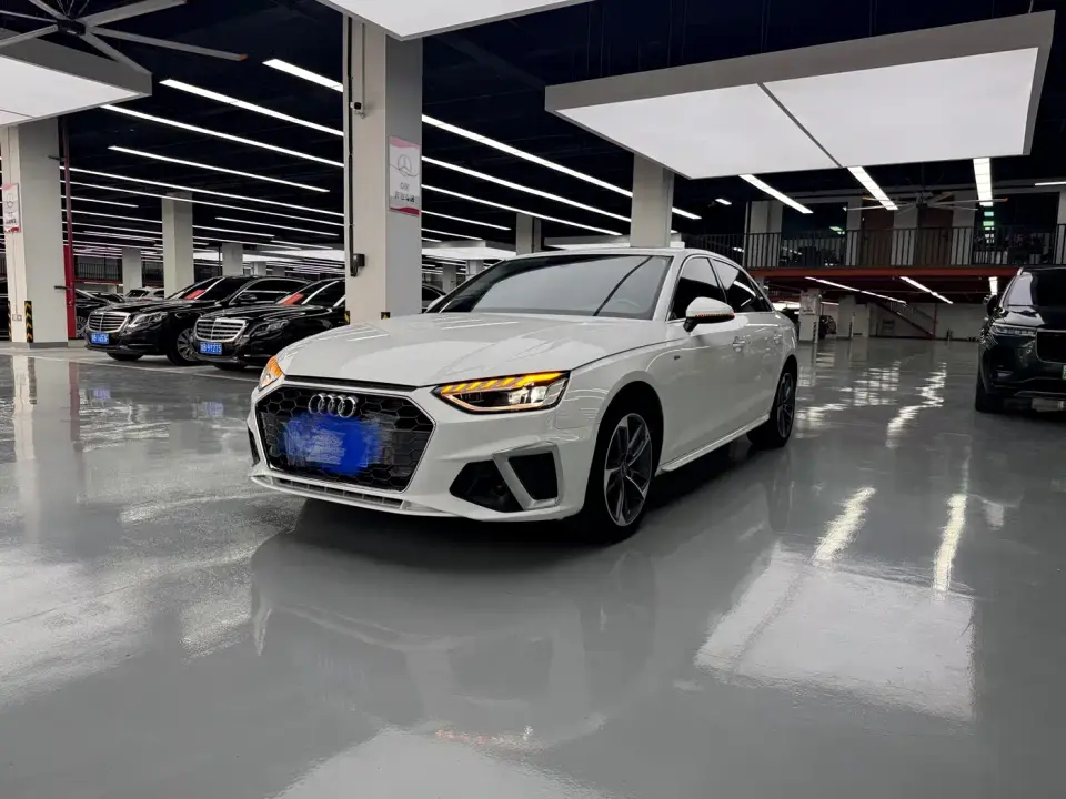 Audi A4L 40 TFSI Fashion Dynamic 2023